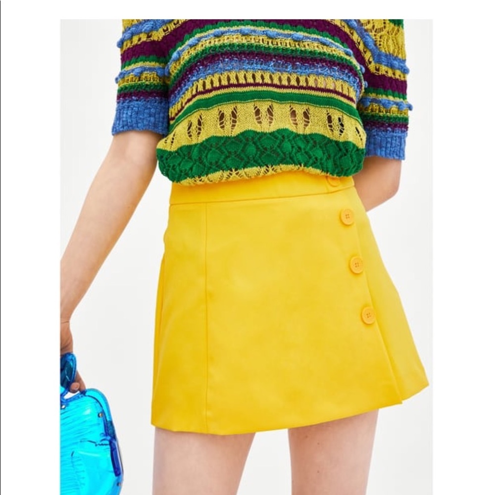 ZARA yellow skirt /skort - perfect for summer 🌞